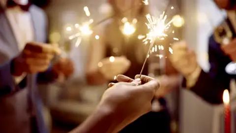 Auf unserer Singlereise zu Silvester nach Zagreb werden auch wir mit einem Sekt auf das neue Jahr anstoßen!