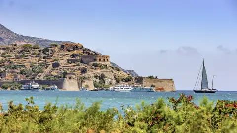 Zum Programm unserer Singlereise nach Kreta gehört eine Bootsfahrt nach Spinalonga.