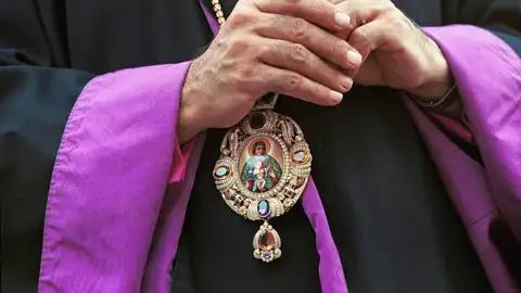 Auf unserer Studienreise mit Studiosus erhalten wir ein umfassendes Bild von Armenien und Georgien. Neben großartigen Landschaftserlebnissen zwischen Hochgebirge und Meer begegnen uns auch immer wieder Hinweise, dass wir durch eine der Wiegen des Christentums reisen.