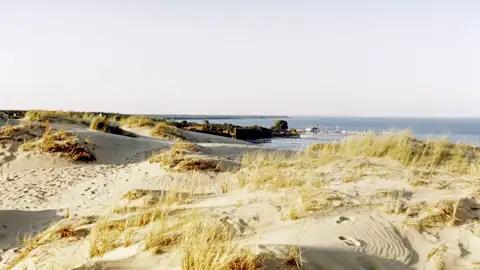 Auf unserer Reise durchs Baltikum setzen wir per Fähre auf die Kurische Nehrung (UNESCO-Welterbe) über und erleben die einzigartige Natur.