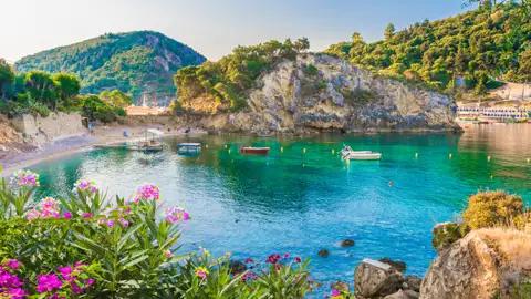 Auf unserer Studienreise Korfu mit Muße genießen wir immer wieder schöne Ausblicke auf das Meer und die Landschaft.