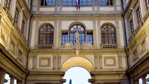 Die Uffizien in Florenz besitzen eine der wichtigsten kunsthistorischen Sammlungen der Welt.