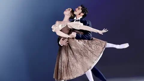 Tänzer des Stuttgarter Balletts in historischen Kostümen während einer dramatischen Szene aus John Crankos Ballettklassiker 'Onegin'.
