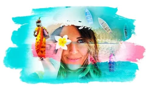 Eine Bildkollage mit einer Frau vor einem türkisblauen Hintergrund, die eine weiße Blume vor ihrem linken Auge hält und in die Kamera lächelt.