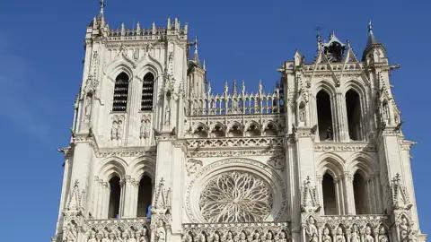 Auf unserer Rundreise mit Studiosus bewundern wir ein gotisches Kunstwerk: die Kathedrale Notre Dame d'Amiens