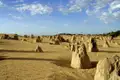 Oft heißt es auf unserer Studienreise Australien - die Große Australienreise: Vorhang auf für eine überwältigende Naturkulisse! So durchqueren wir endloses Buschland und bestaunen im Nambung-Nationalpark in Westaustralien die Pinnacles - Tausende von bizarren Steinsäulen, die aus dem Sand "wachsen".