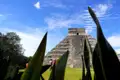 Zum Finale unserer Studienreise durch Mexiko besuchen wir als letzten Höhepunkt die berühmte Mayastätte Chichén Itzá mit der stolzen Pyramide des Kukulkán.