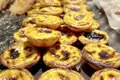 Auf unserer achttägigen Studienreise Portugal - zum Kennenlernen haben wir Gelegenheit, das portugiesische Nationalgebäck Pastéis de Nata (auch Pastéis de Belém genannt) zu probieren.