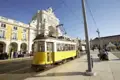 Auf unserer Studienreise Portugal - zum Kennenlernen haben wir viel freie Zeit eingebaut, damit Sie Lissabon entdecken können. Vielleicht unternehmen Sie eine Tour mit der berühmten Tramlinie 28? Die historischen Straßenbahnwagen fahren heute noch durch das Stadtzentrum und sind bei Touristen höchst beliebt.