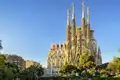 Auf unserer CityLights-Städtereise nach Barcelona erleben Sie in kleiner Gruppe und mit Studiosus-Reiseleitung die Highlights der katalanischen Hauptstadt, etwa die himmelstrebenden Türme der Sagrada Família.