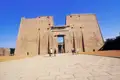 Auf unserer 14-tägigen Kreuzfahrt-Studienreis nach Ägypten besuchen wir auch den Horus-Tempel von Edfu.