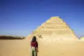 Während der neuntägigen Studienreise nach Ägypten mit Nilkreuzfahrt bestaunen wir auch die Pyramiden von Gizeh und - hier im Bild - die Stufenpyramide von Sakkara.