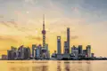 Der Shanghai Tower im Wolkenkratzer-Stadtteil Pudon ist das dritthöchste Gebäude der Welt und ein Ökoprojekt, von denen es in China immer mehr gibt. Bei gutem Wetter sollten Sie die Gelegenheit zur Auffahrt auf die 561 m hohe Aussichtslounge nutzen.