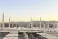 Bei  unserer Studiosus-Reise nach Saudi-Arabien  erkunden wir Medina, die zweitheiligste Stadt des Islams. Auch an der gigantischen Masjid an-Nabawi, der Moschee des Propheten, kommen wir vorbei (Außenbesichtigung). Hier liegt Mohammed begraben, was den Ort zum wichtigen Pilgerziel für Muslime macht.