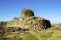 Ein außergewöhnliches Monument ist die "Königin der Nuraghen" in Santu Antine - bautechnisch so wenig nachvollziehbar wie die Pyramiden. Dieses Highlight lassen wir uns auf unserer Rundreise nach Sardinien nicht entgehen.
