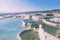 Ein beeindruckendes Wunderwerk der Natur sind die Sinterterrassen von Pamukkale, die auch wir auf unserer 15-tägigen Studienreise durch die Türkei besuchen.