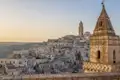 Unsere 14-tägige Studienreise nach Kampanien, Kalabrien und Apulien bietet Ihnen ein ausführliches Besichtigungsprogramm. Natürlich besichtigen wir auch die Sassi von Matera. Die Felsenstadt (UNESCO-Welterbe) wurde weltweit als Filmkulisse in „Die Passion Christi“ von Mel Gibson bekannt.