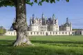 Wir starten unsere Schlössertour an der Loire mit dem Besuch von Chambord. Auf unserer Rundreise durchs Loiretal sehen wir noch zahlreiche andere Schlösser wie Blois oder Amboise.