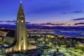Auf unserer Rundreise durch Island können  wir  in Reykjavik durch die Gassen bummeln und bei der imposanten Hallgrimskirche vorbeischauen.