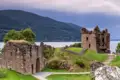 Wenn wir bei unserer Studienreise mit Muße nach Schottland Loch Ness passieren, beflügelt die Legende vom Seeungeheuer unsere Fantasie. Selbst wenn Nessie scheu bleibt, die traumhafte Landschaft zeigt sich gern.