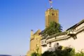 Die imposante Wartburg bei Eisenach, UNESCO-Welterbe, mit ihrem charakteristischen Turm, ein toller Anblick auf unserer Studiosus Gruppenreise nach Thüringen.