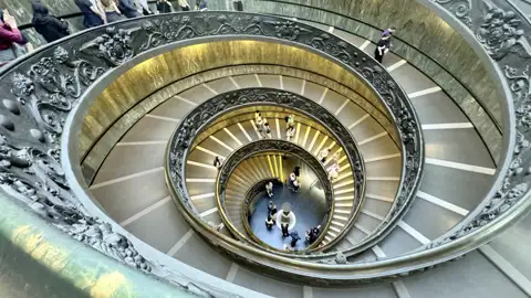 Alle Wege führen nach Rom, verschlungene Wege führen durch Rom - doch Ihre Studiosus-Reiseleiterin kennt sie, und lotst Sie auf unserer Städtereise zielsicher zu den Höhepunkten der Stadt.