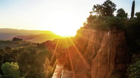 Genießen Sie stimmungsvolle Momente und abwechslungsreiche Landschaften während unserer Rundreise für Singles und Alleinreisende durch die Provence!