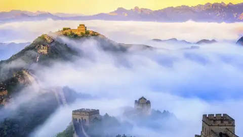 Bei unserer Studienreise durch China darf ein Besuch der Chinesischen Mauer nicht fehlen.
