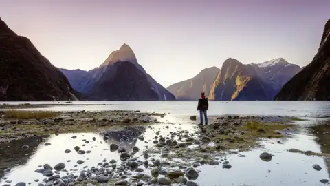 Auf unserer Studienreise mit Muße nach Neuseeland unternehmen wir eine Bootsfahrt mit Mittagessen auf dem Milford Sound. Dies ist einer der schönsten Tagesausflüge, die die Südinsel Neuseelands zu bieten hat.