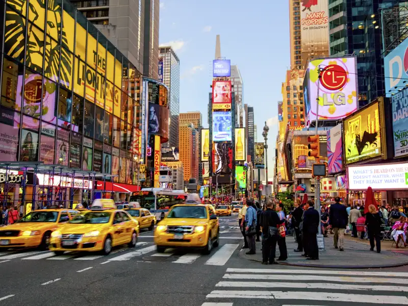 Unsere Rundreise zu den Metropolen der Ostküste der USA endet klassisch in New York. Gut, dass unser Hotel direkt am TImes Square ist!