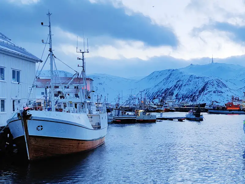 Ausgangspunkt unseres Abstechers zum Nordkap ist das Fischerörtchen Honningsvaag.