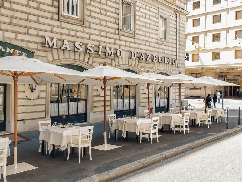 Auf unserer siebentägigen CityLights-Städtereise nach Rom übernachten wir im stilvollen Hotel Massimo d'Azeglio.