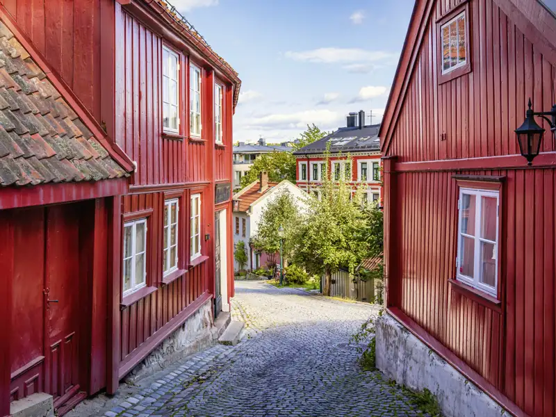 Abseits des Hafens findet man in Oslo auch noch typische alte Holzhäuser.