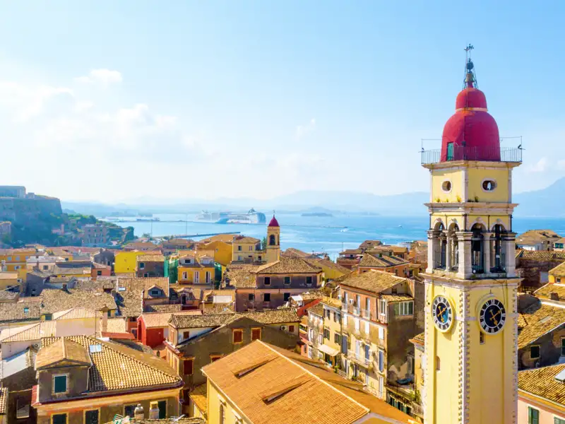 Auf unserer Rundreise auf Korfu für Singles und Alleinreisende sehen wir u.a. Kerkyra, Korfu-Stadt, die Hauptstadt der Insel.