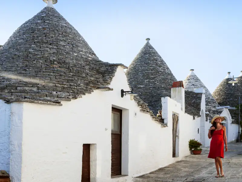 Ein Ausflug nach Alberobello mit seinen vielen Trulli darf bei unserer Apulienreise nicht fehlen.
