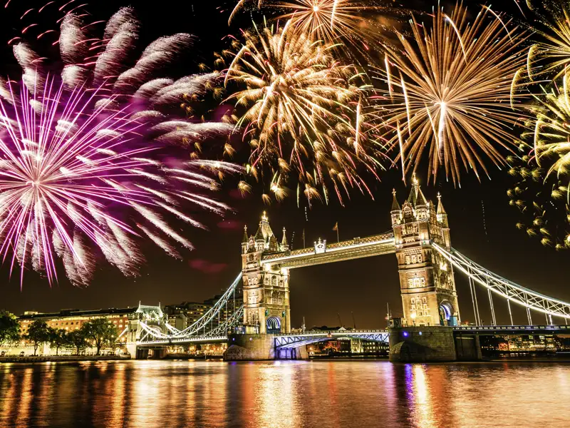 Erleben Sie Silvester mit anderen Singles und Alleinreisenden in London bei einem großartigen Feuerwerk über der Themse!