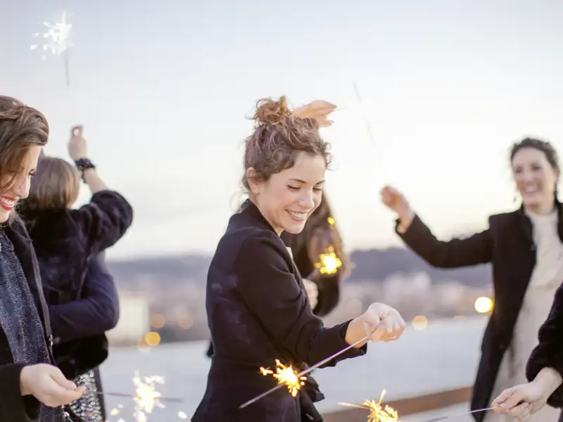 Gemeinsam Silvester feiern mit anderen Singles und Alleinreisenden - die Silvesterreise mit Studiosus nach Malta macht es möglich.