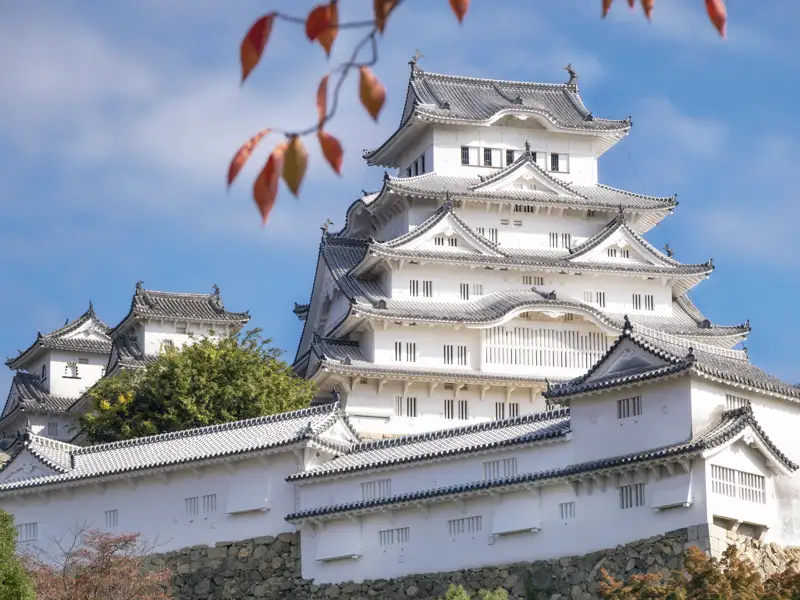 Auf unserer Reiseroute durch Japan liegt auch die mächtige Burg des Weißen Reihers in Himeji
