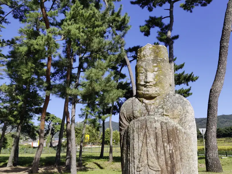 Die Grablandschaften bei Gyeongju sind ein Highlight dieser 15-tägigen Studienreise durch Südkorea.