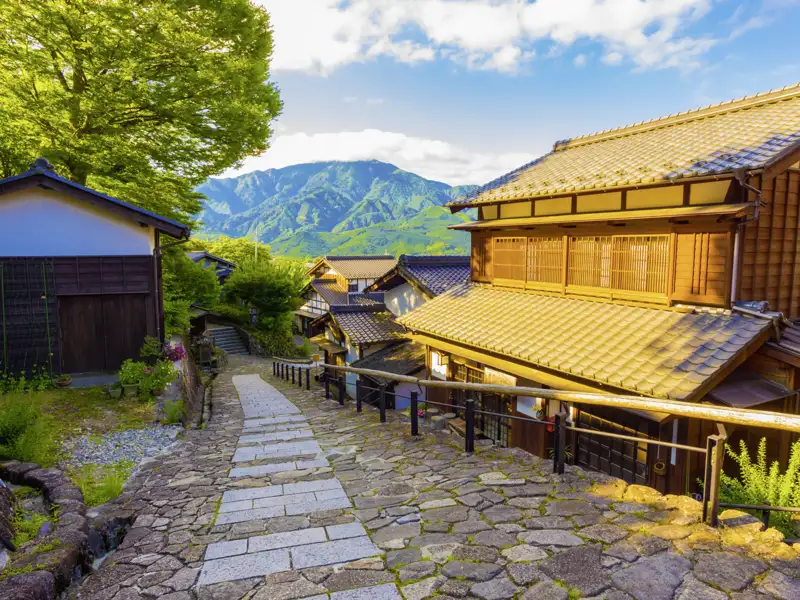 Ein Höhepunkt dieser Studienreise durch Japan ist die Wanderung auf der historischen Postroute Nakasendo.