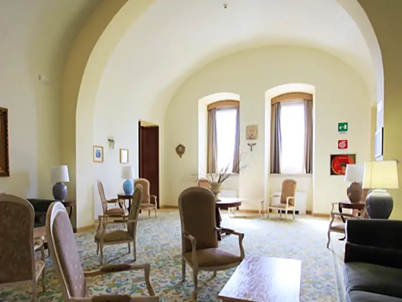 Auf unserer smart&small-Rundreise durch Apulien übernachten Sie in netten kleinen Hotels, wie dem Hotel San Paolo al Convento in Trani - einem ehemaligen Kloster.