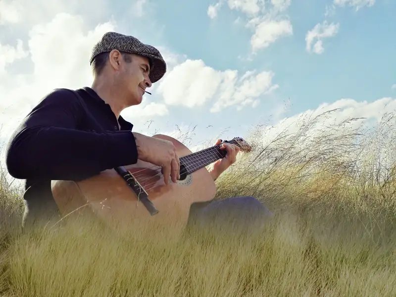 Auf unserer Rundreise haben wir immer wieder Gelegenheit, irischen Musikern zu lauschen. Auf der Straße, im Pub, im Konzert, Musik ist in Irland allgegenwärtig.