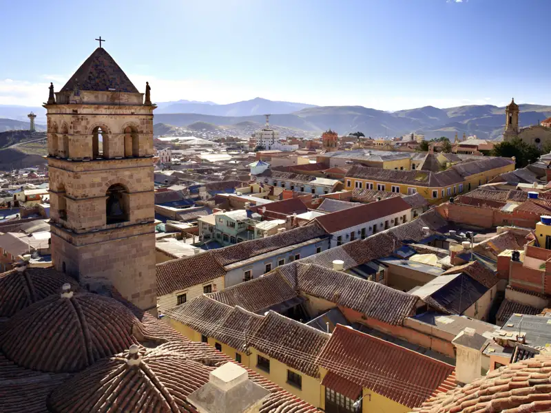 Eine Station unserer Studiosus-Reise durch die Anden ist die frühere Silberstadt Potosí in Bolivien - für viele einst Quelle von Reichtum, für noch viel mehr Menschen aber der Albtraum in den Minen. Vor Ort erfahren wir mehr!