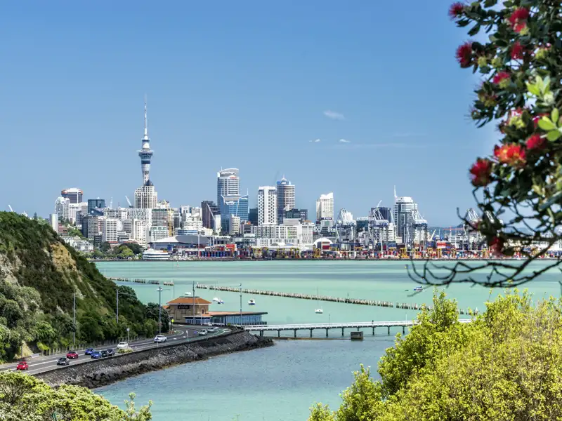 Die größte Stadt Neuseelands, Auckland, besuchen wir am Beginn unserer vierwöchigen Studienreise mit Muße.