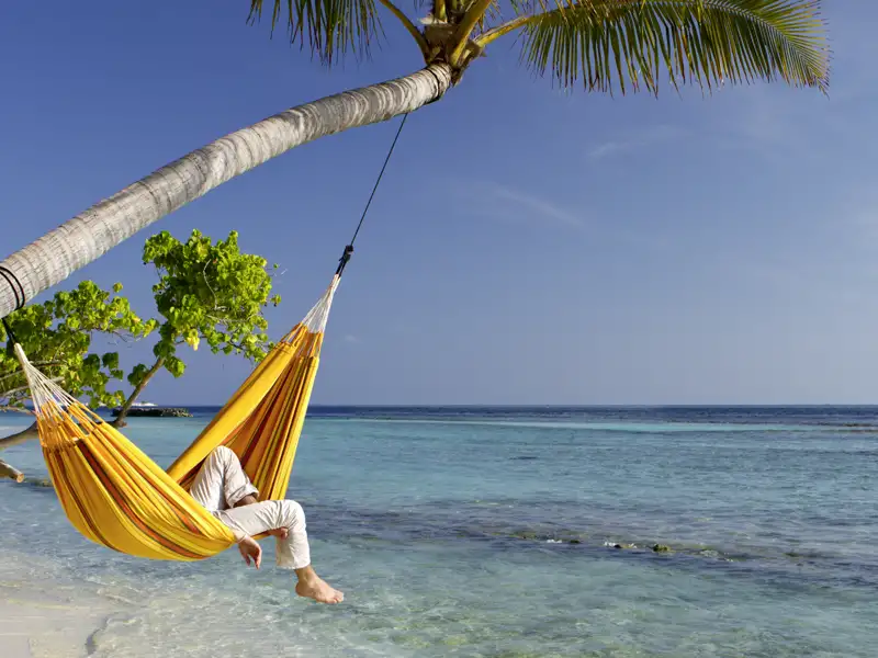 Die Südsee, wie man sie sich vorstellt, entdecken Sie auf Ihrer Rundreise. Auf den Inseln finden Sie herrliche Strände für entspannte Urlaubszeiten.