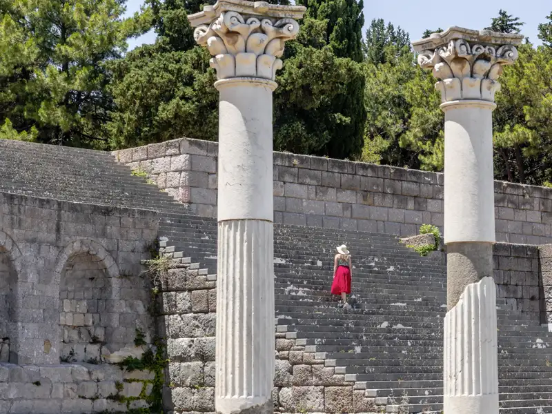 Ein Highlight unserer Studienreise über die Inseln Kos und Rhodos: der Besuch des Asklepiosheiligtums, Heilstätte des berühmten Arztes und Wissenschaftlers Hippokrates.