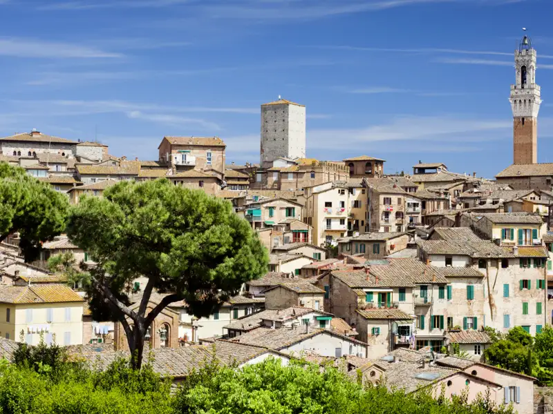 Für viele eine der schönsten Städte der Toskana: Siena – das auch wir bei unserer Höhepunkte-Studienreise besuchen.