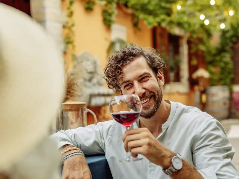 Auf dieser Studienreise erleben Sie nicht nur die kulturellen Höhepunkte mit Studiosus-Reiseleitung, sondern tauchen auch tief in das Alltagsleben ein – mit all seinen Traditionen, Bräuchen und kulinarischen Genüssen.