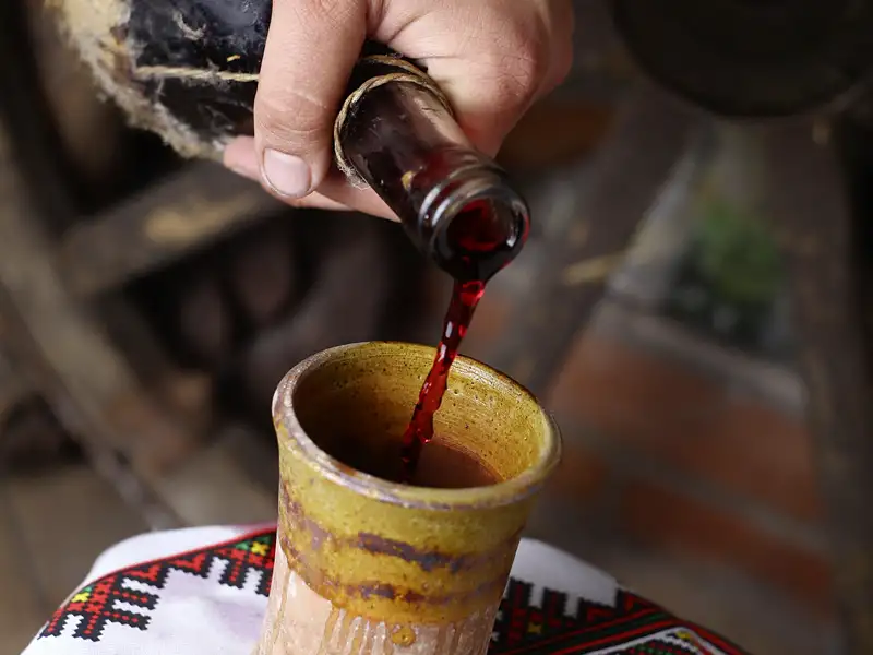 Auf unserer Rundreise durch Andalusien kosten wir immer wieder die Weine Spaniens - aus der Rioja oder Ribera del Duero.