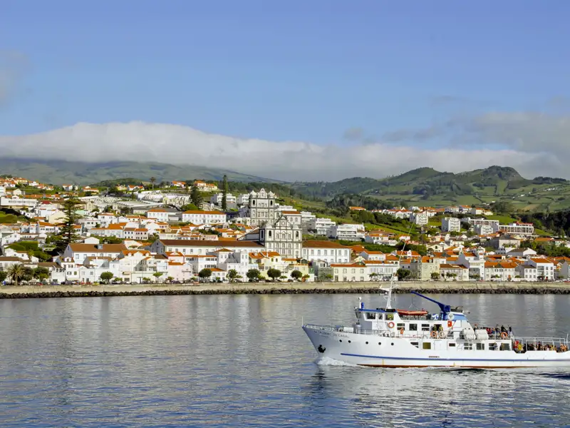 Auf unserer elftägigen Studienreise zu den Azoren besuchen wir verschiedene Inseln wie Faial und lernen Mensch und Natur kennen.
